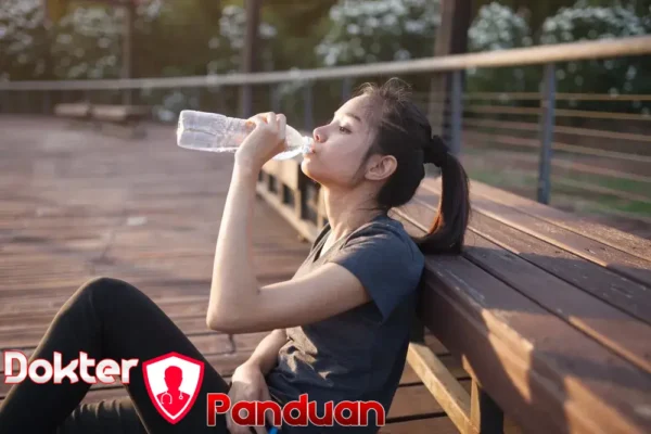 Kenali Ciri Ciri Tubuh Kurang Cairan dan Solusinya Kenali Ciri Ciri Tubuh Kurang Cairan dan Solusinya